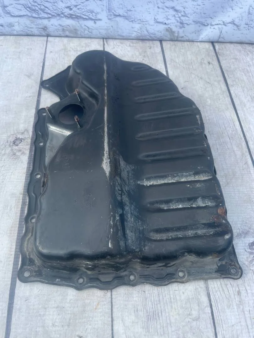 Поддон масляный двигателя Audi Q3 2011-2014 8U