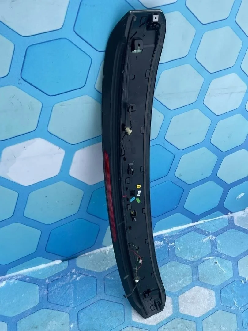 Спойлер крышки багажника Audi Q5 2008-2012 8R