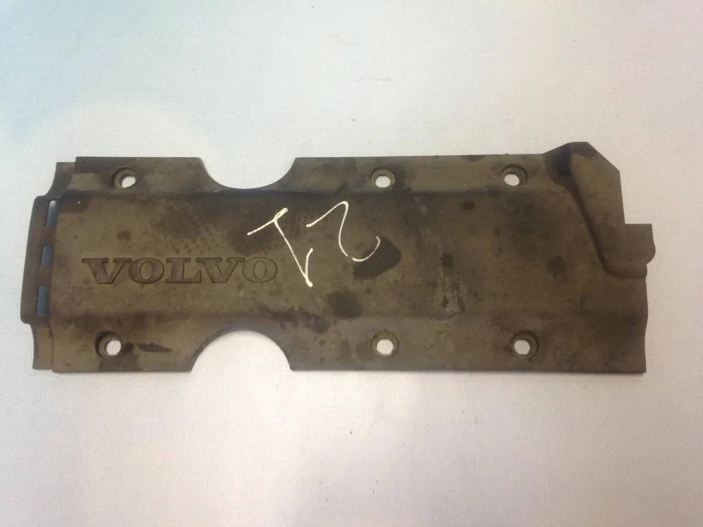 Накладка декоративная двигатель Volvo S70 1997-2001
