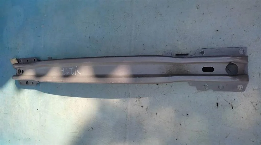 Усилитель бампера переднего Volvo S80 2006-2016