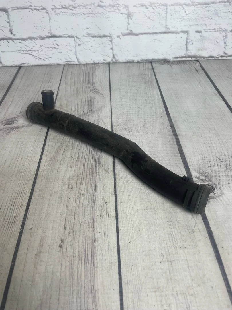 Патрубок Skoda Fabia 2 2007-2015