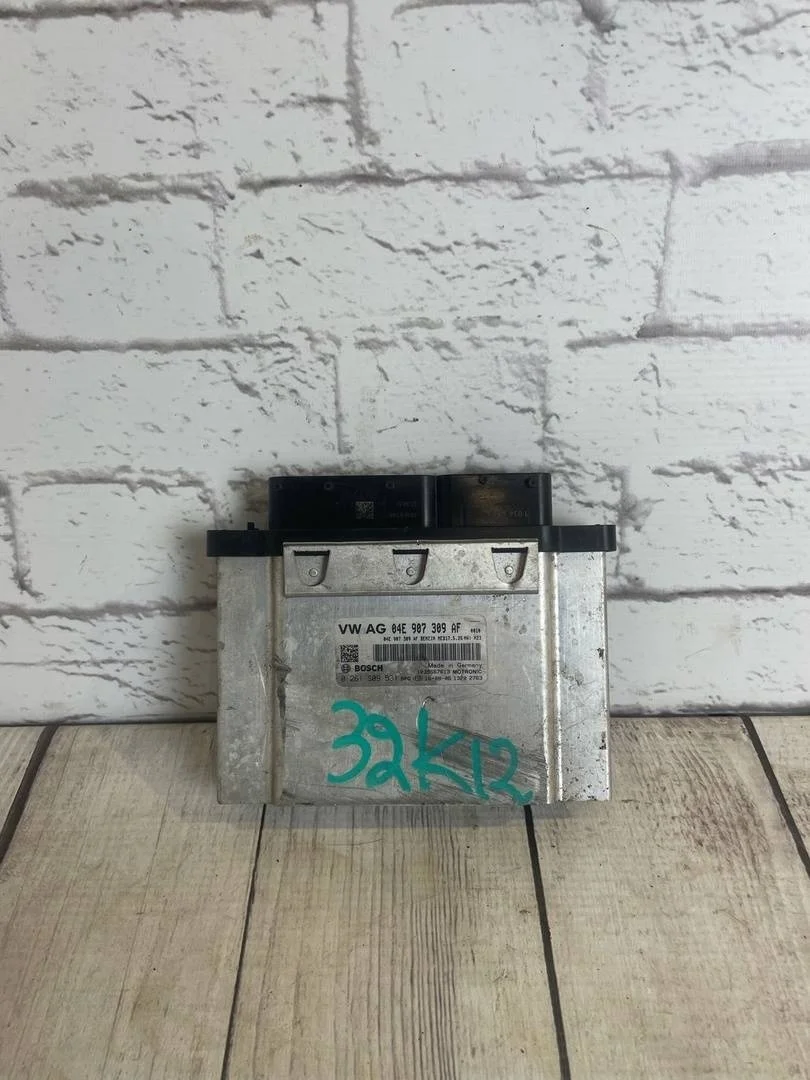 Блок управления двигателем Skoda Fabia 3 2015-..