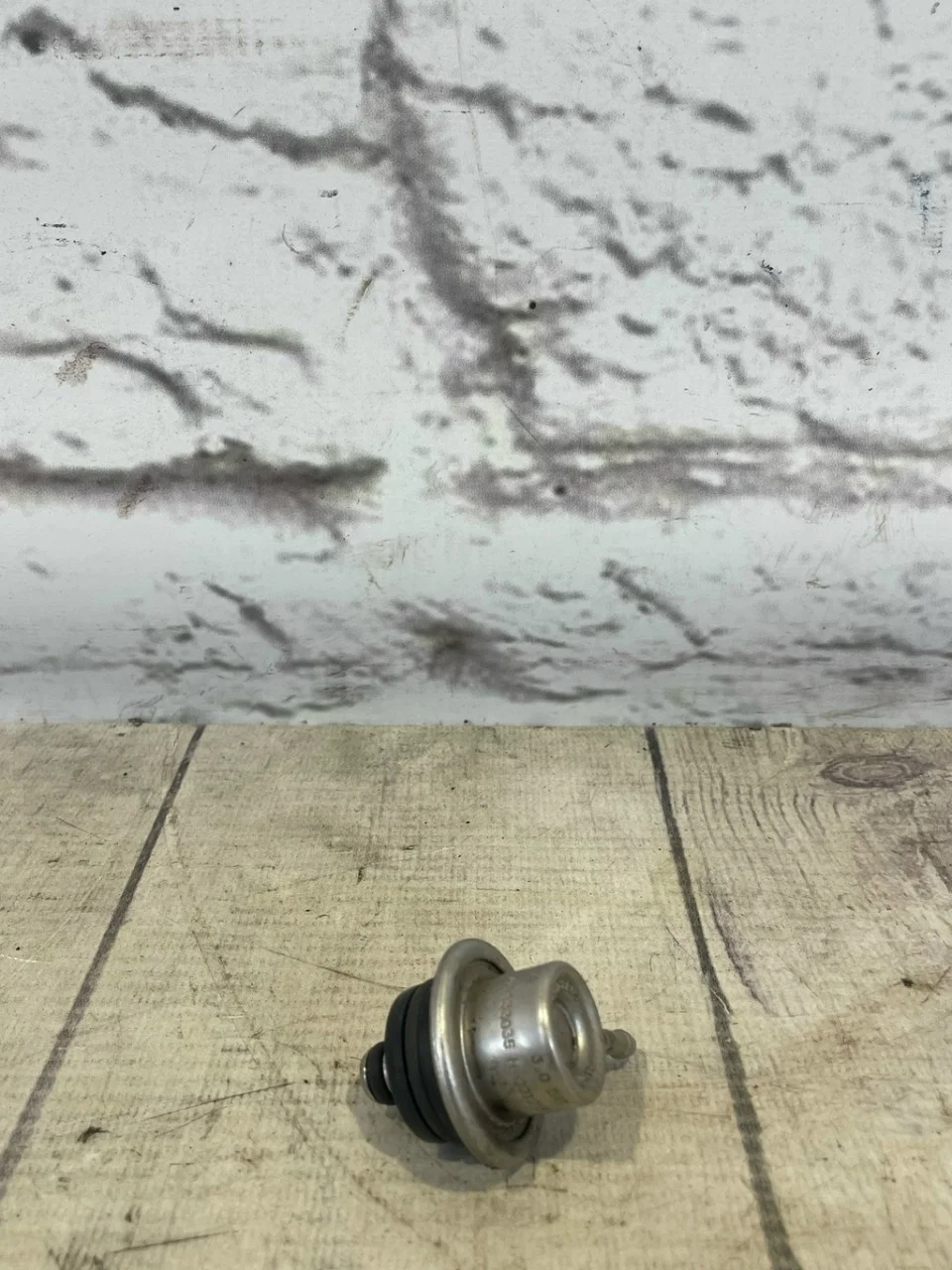 Регулятор давления топлива Skoda Octavia 8 2000-2011 A4