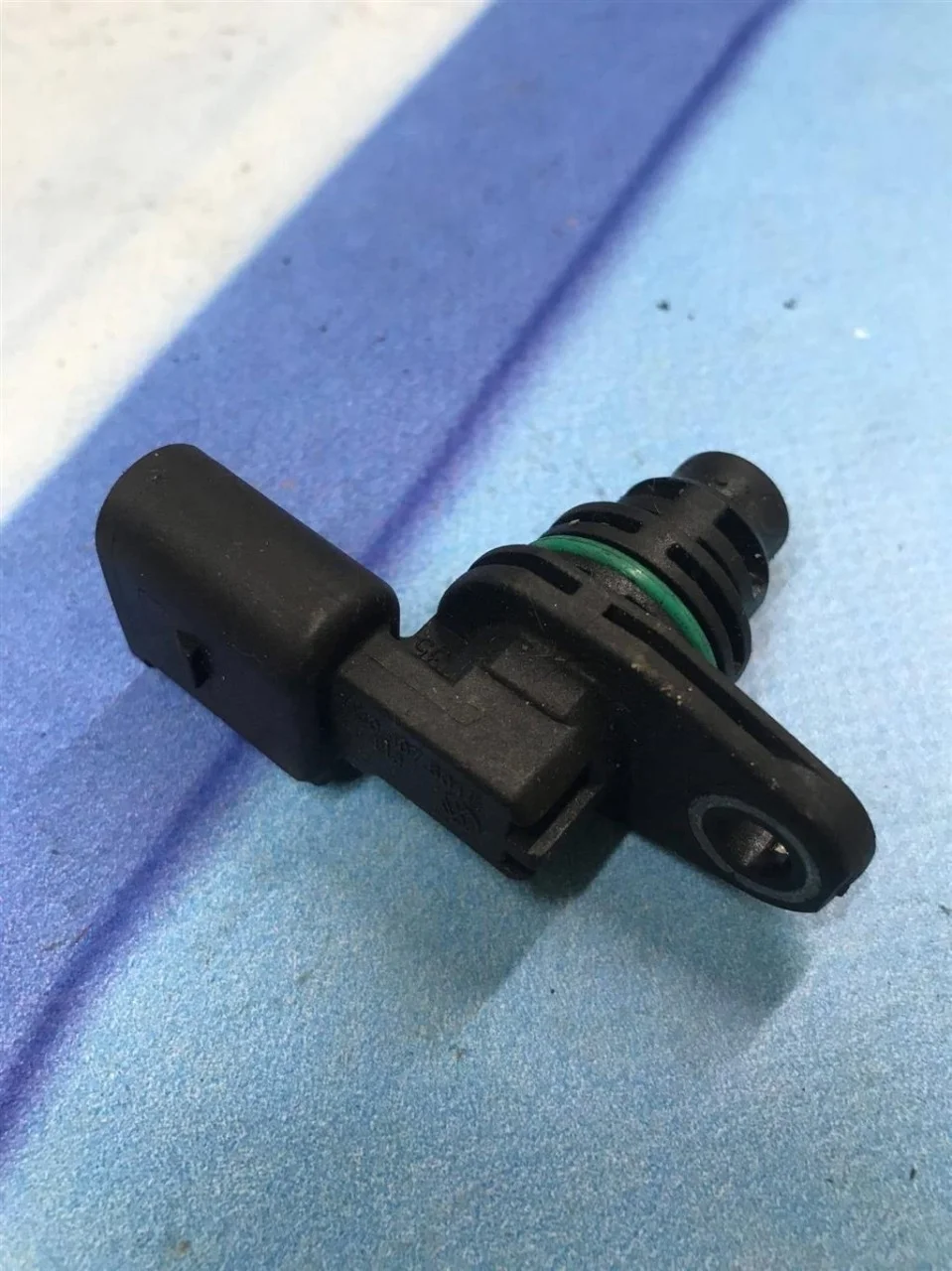 Датчик положения распредвала Skoda Yeti 2014-..