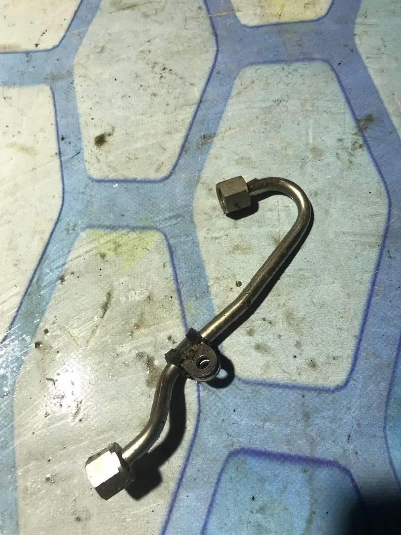 Труба напорной линии VW Tiguan 1 2007-2011