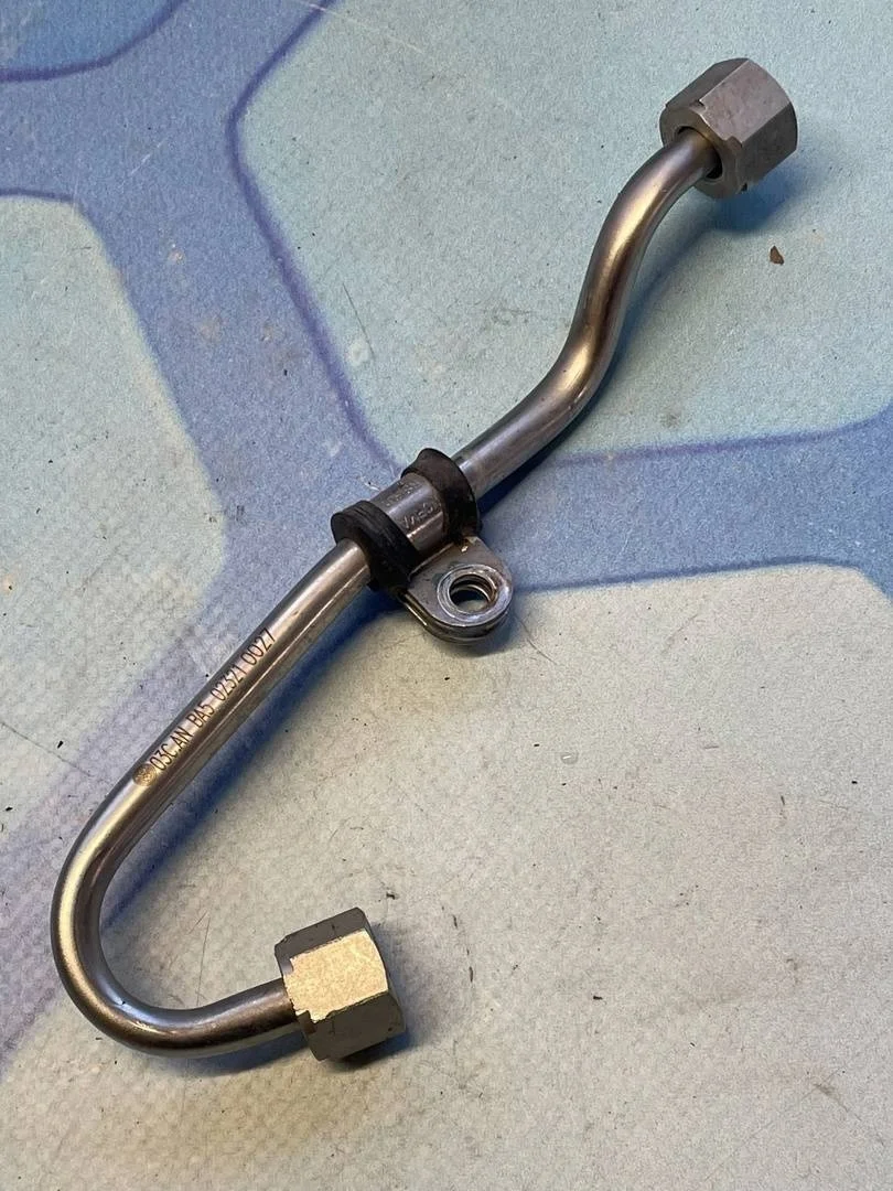 Труба напорной линии VW Tiguan 1 2007-2011