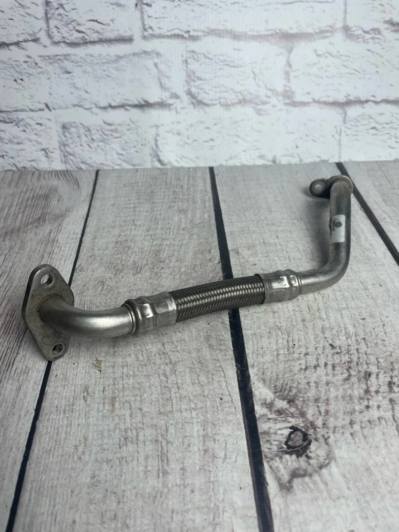 Трубка турбины VW Tiguan 1 2007-2011