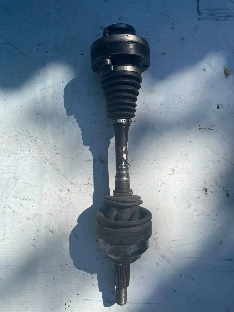 Полуось передняя левая правая привод сборе VW Touareg 1 2002-2007