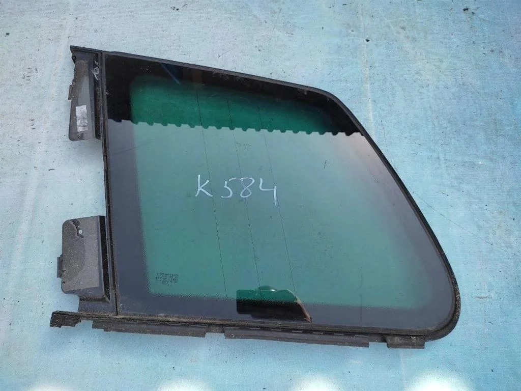 Стекло глухое левое универсал VW Touareg 1 2002-2007
