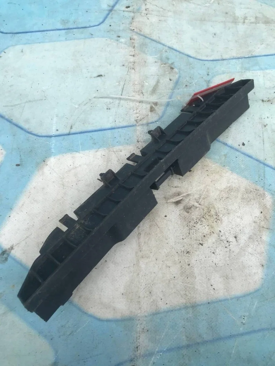 Кронштейн VW Touareg 1 2002-2007