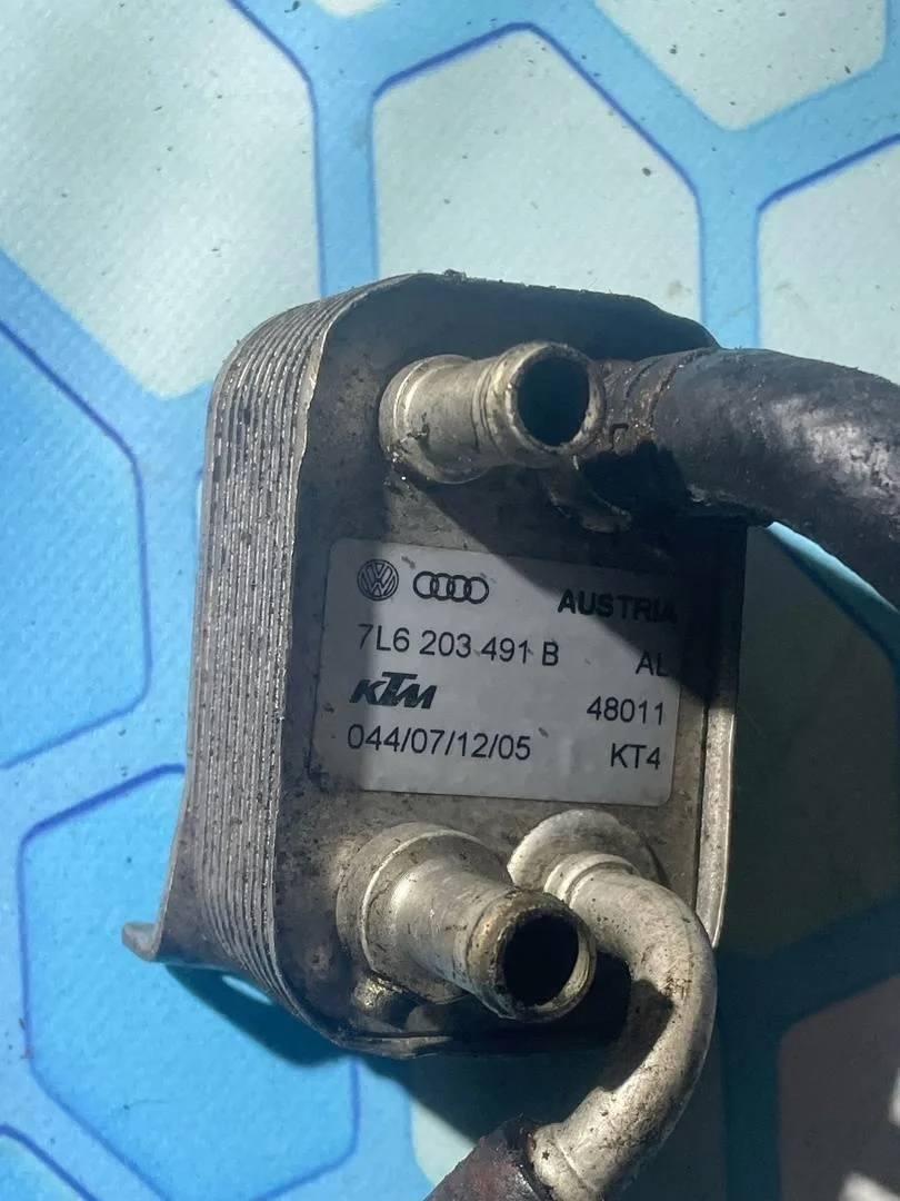 Радиатор топливный VW Touareg 1 2002-2007