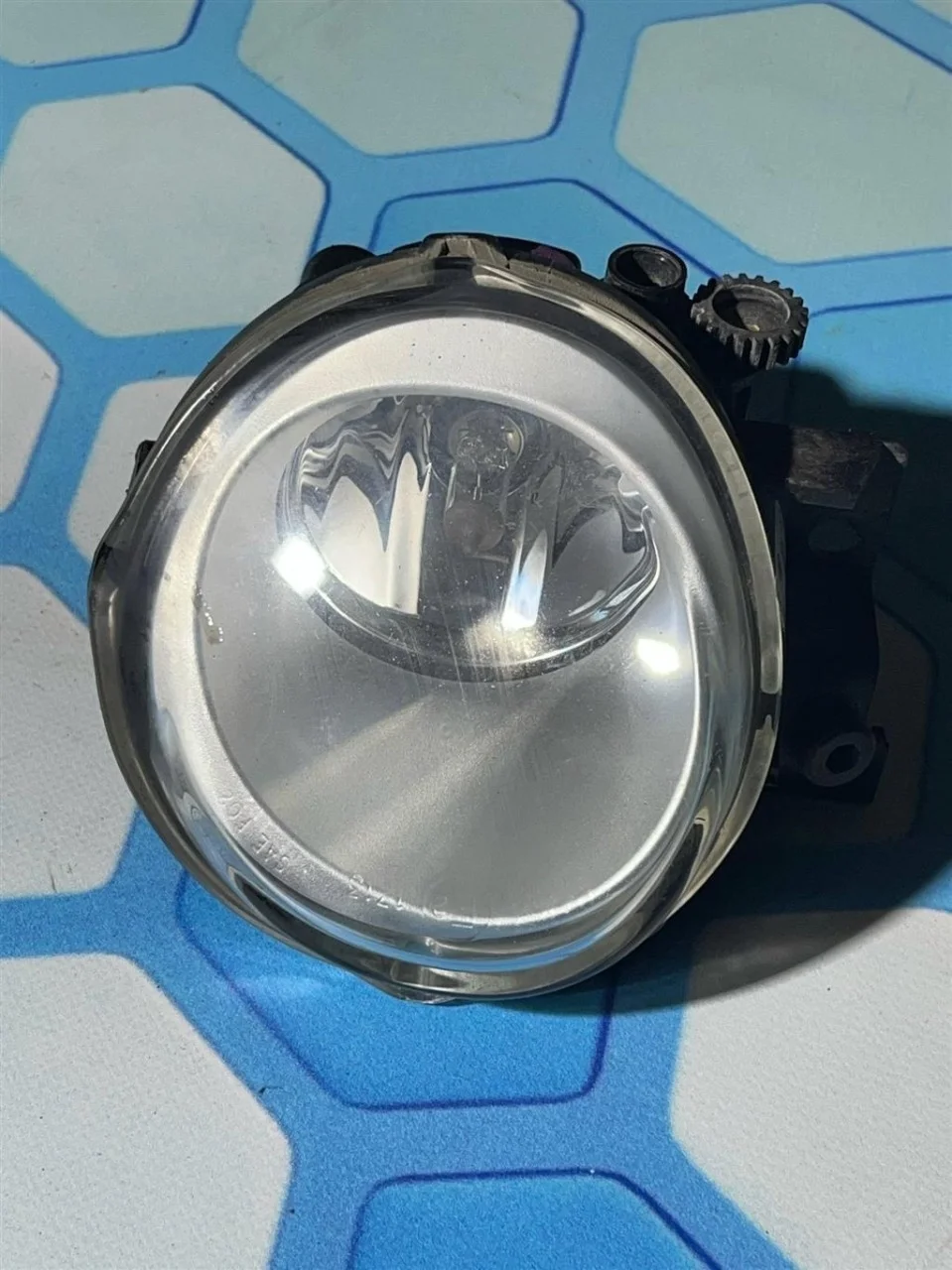 Фара противотуманная левая VW Touareg 1 2002-2007