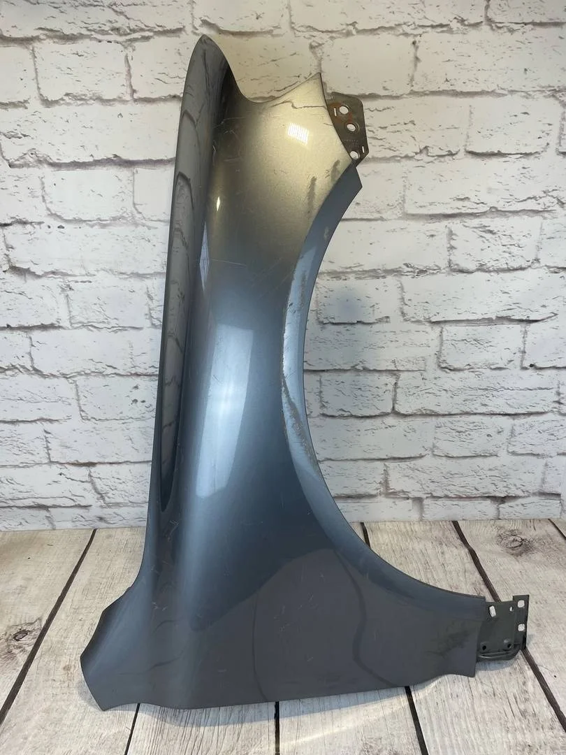 Крыло переднее правое VW Touareg 1 2002-2007