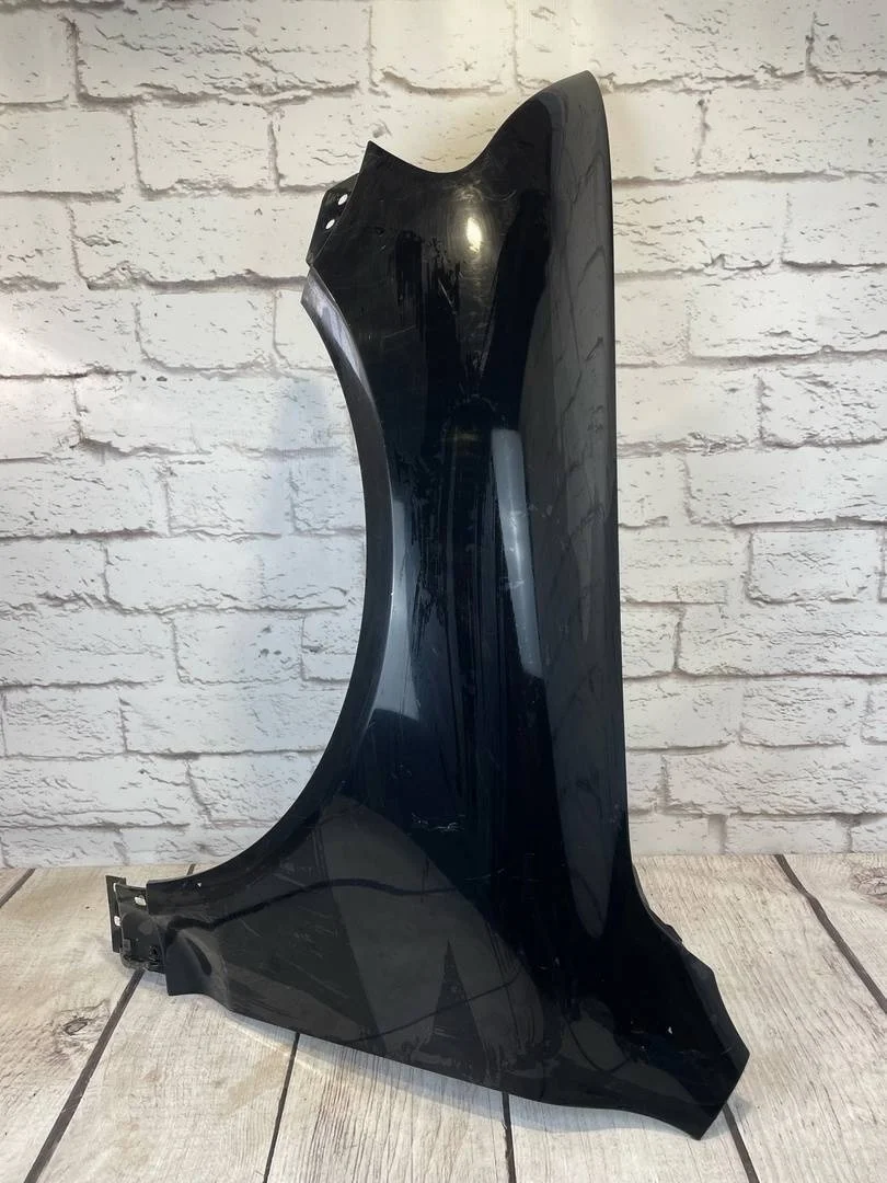 Крыло переднее левое VW Touareg 1 2002-2007