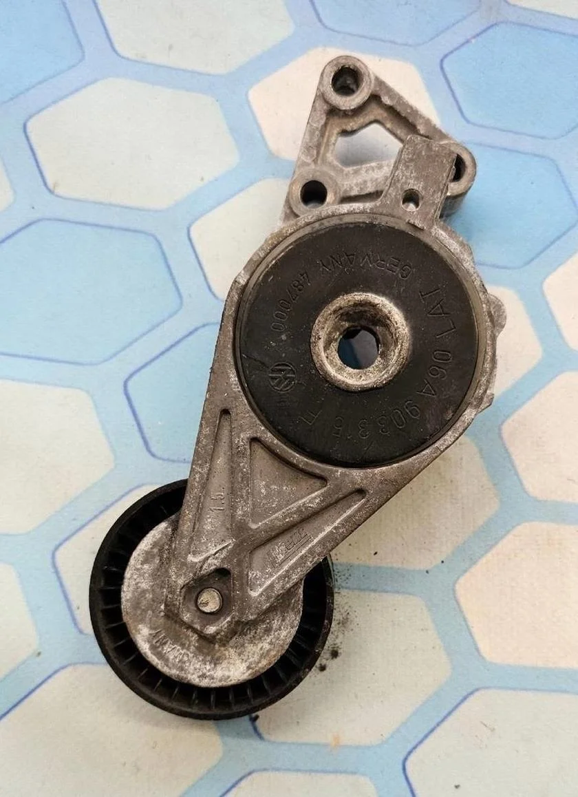 Ролик натяжителя ремня VW Touran 2003-2010