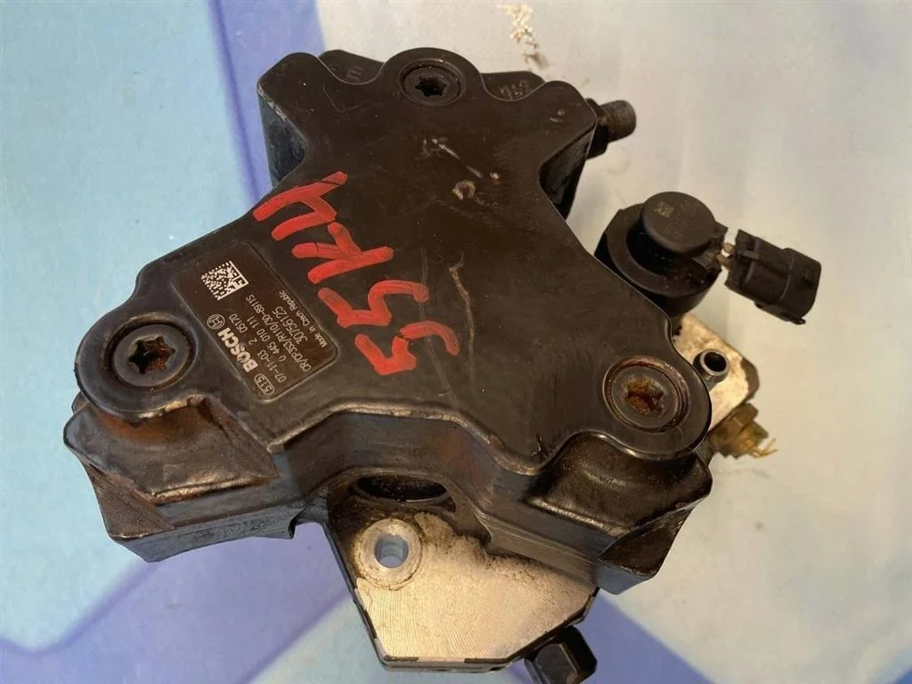 Насос топливный высокого давления тнвд Volvo XC70 Cross Country 2 2007-2016