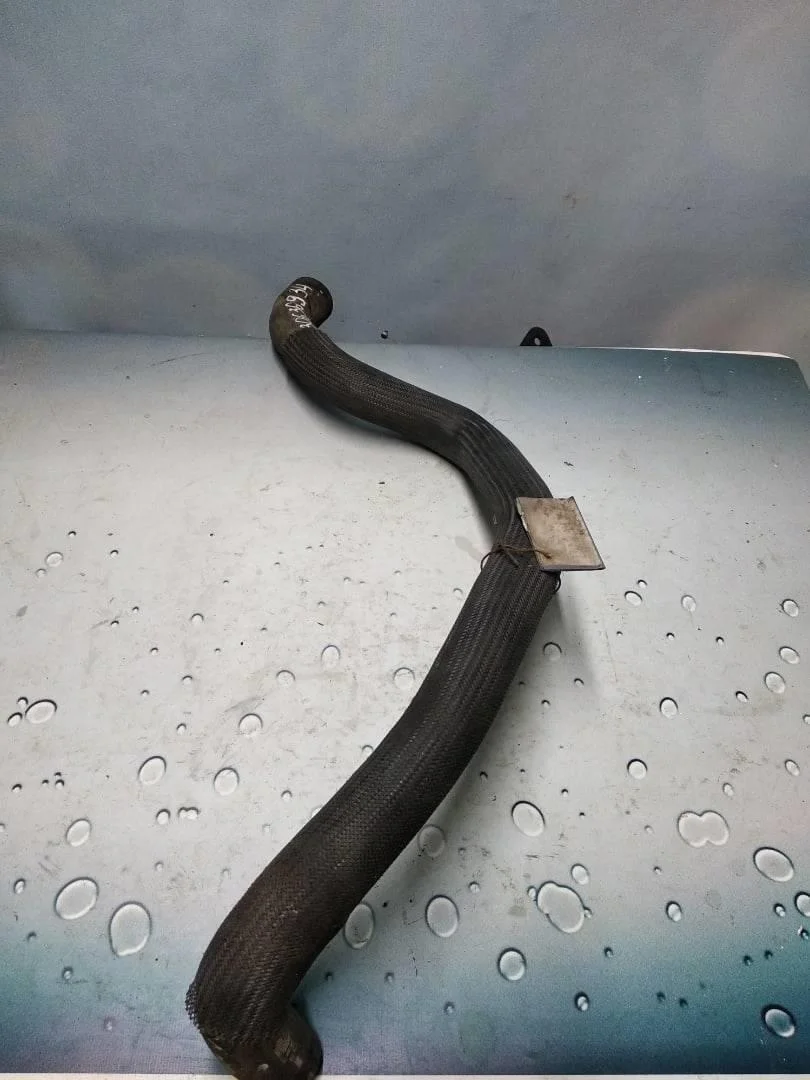 Патрубок охлаждения Volvo XC90 2002-2015