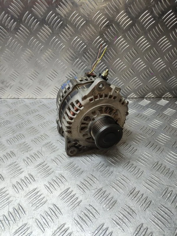 Генератор Nissan Primera X-Trail 23100AU400 P12 T30 QR20DE