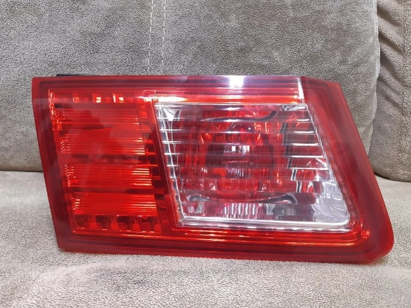 Фонарь в крышку багажника левый Honda Accord 8 CU1