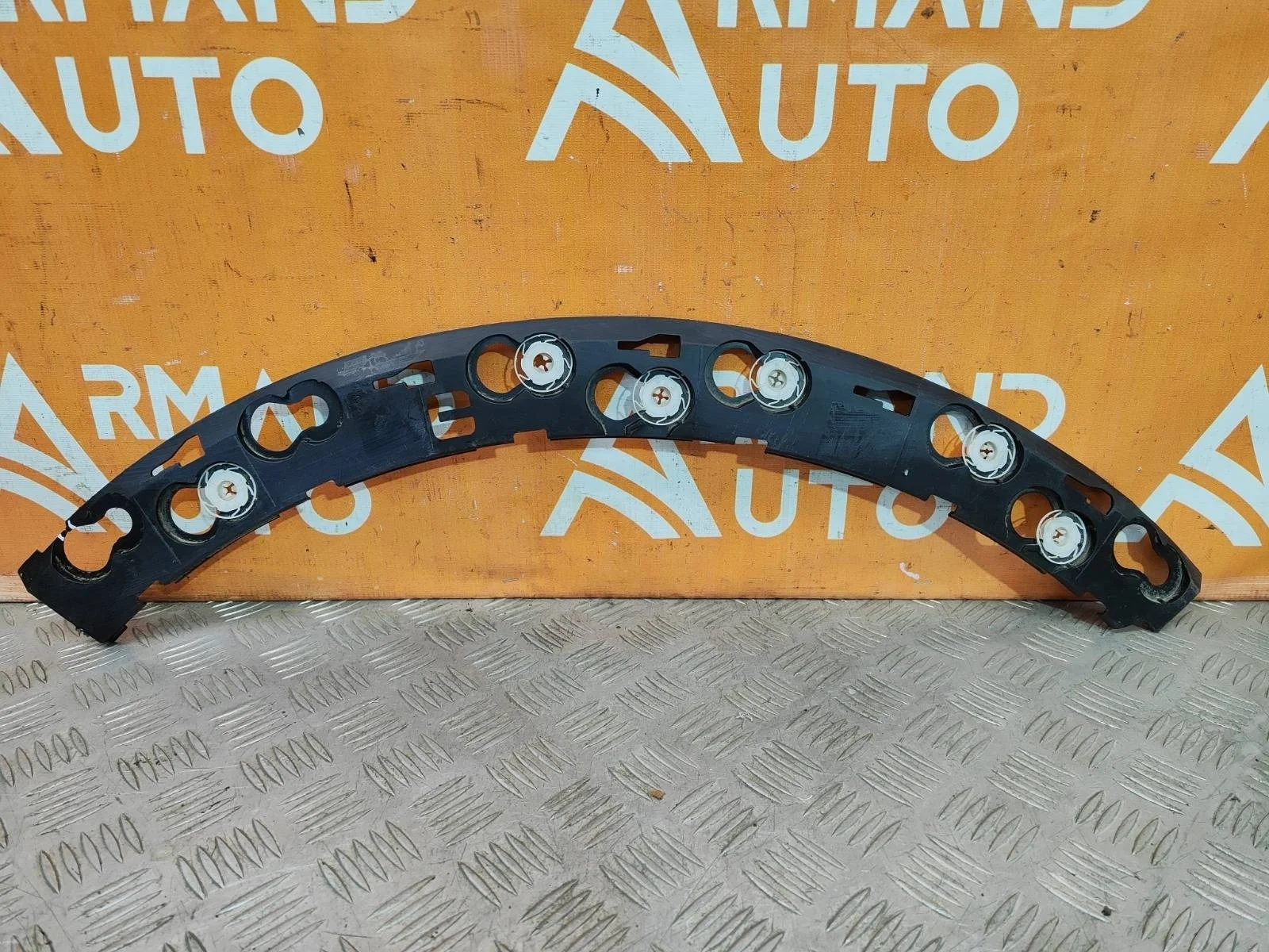 Кронштейн расширителя крыла Renault Kaptur 2016-нв