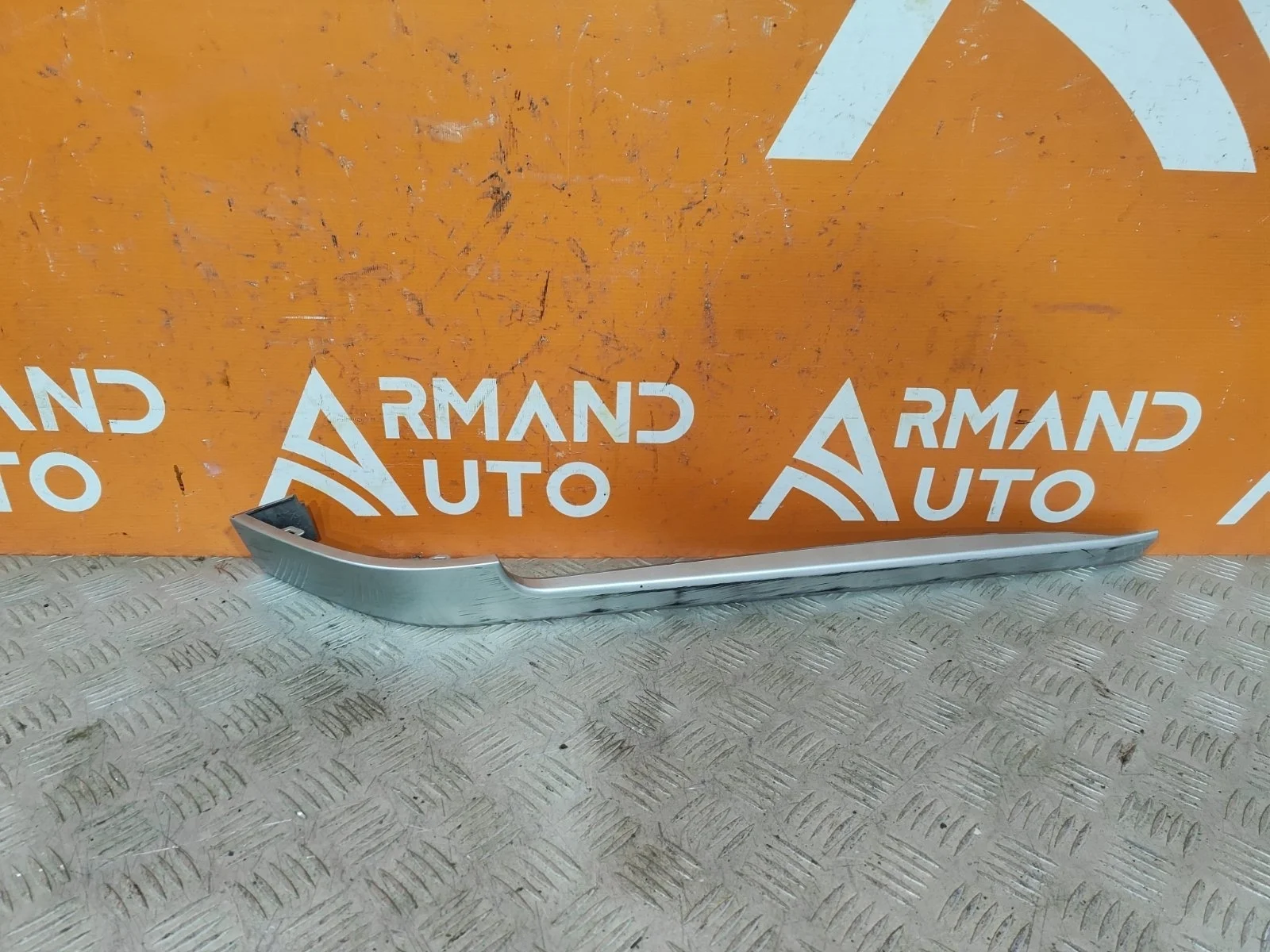 Молдинг бампера Land Rover Range 2012-2022 4 L405