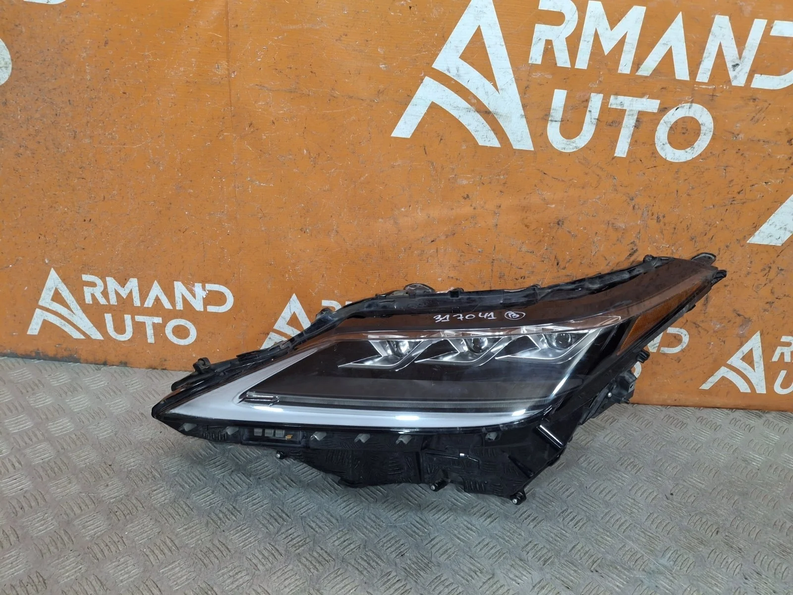 Фара Lexus RX 2019-нв 4