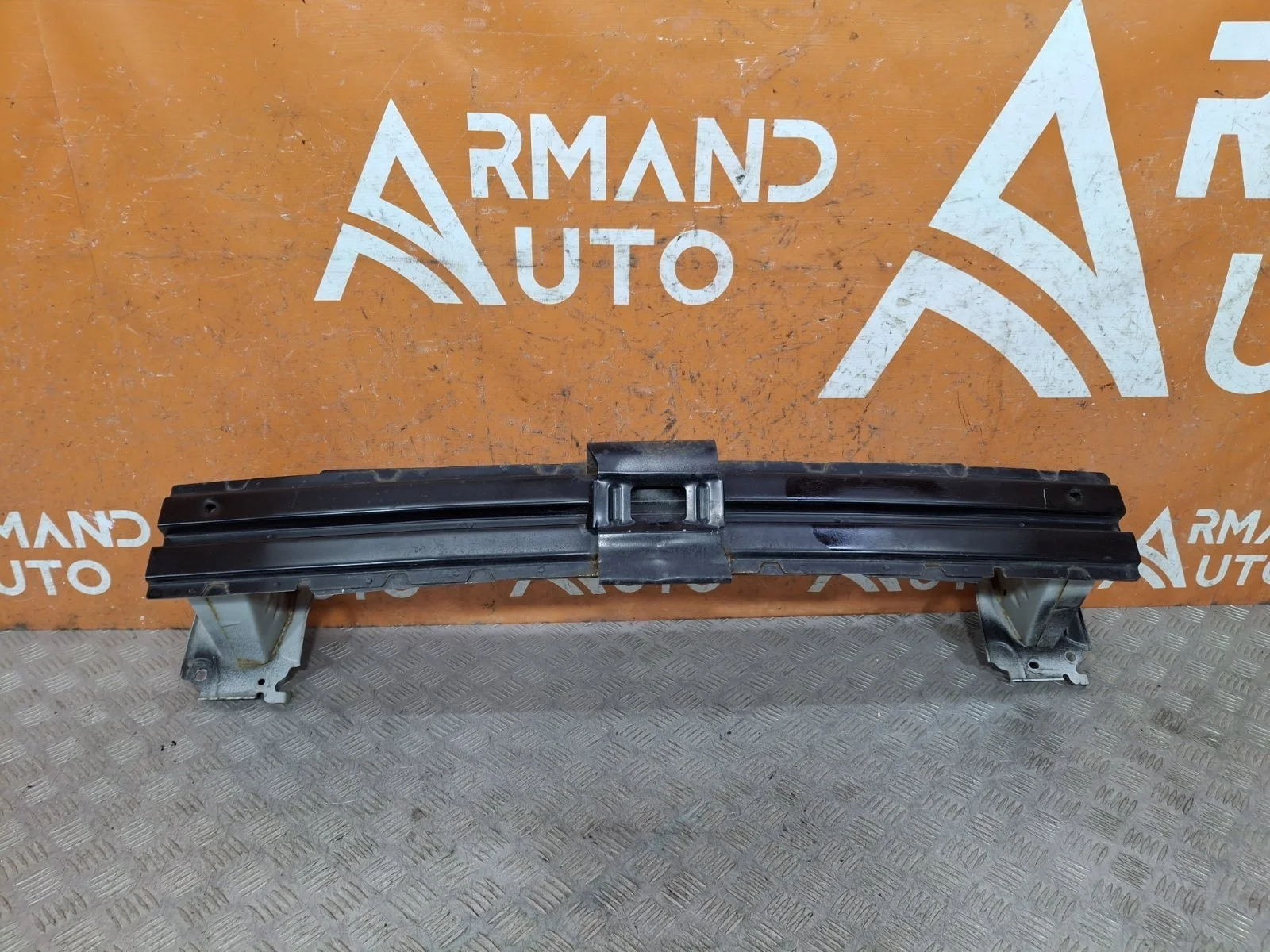 Усилитель бампера Mitsubishi Outlander 2012-нв 3