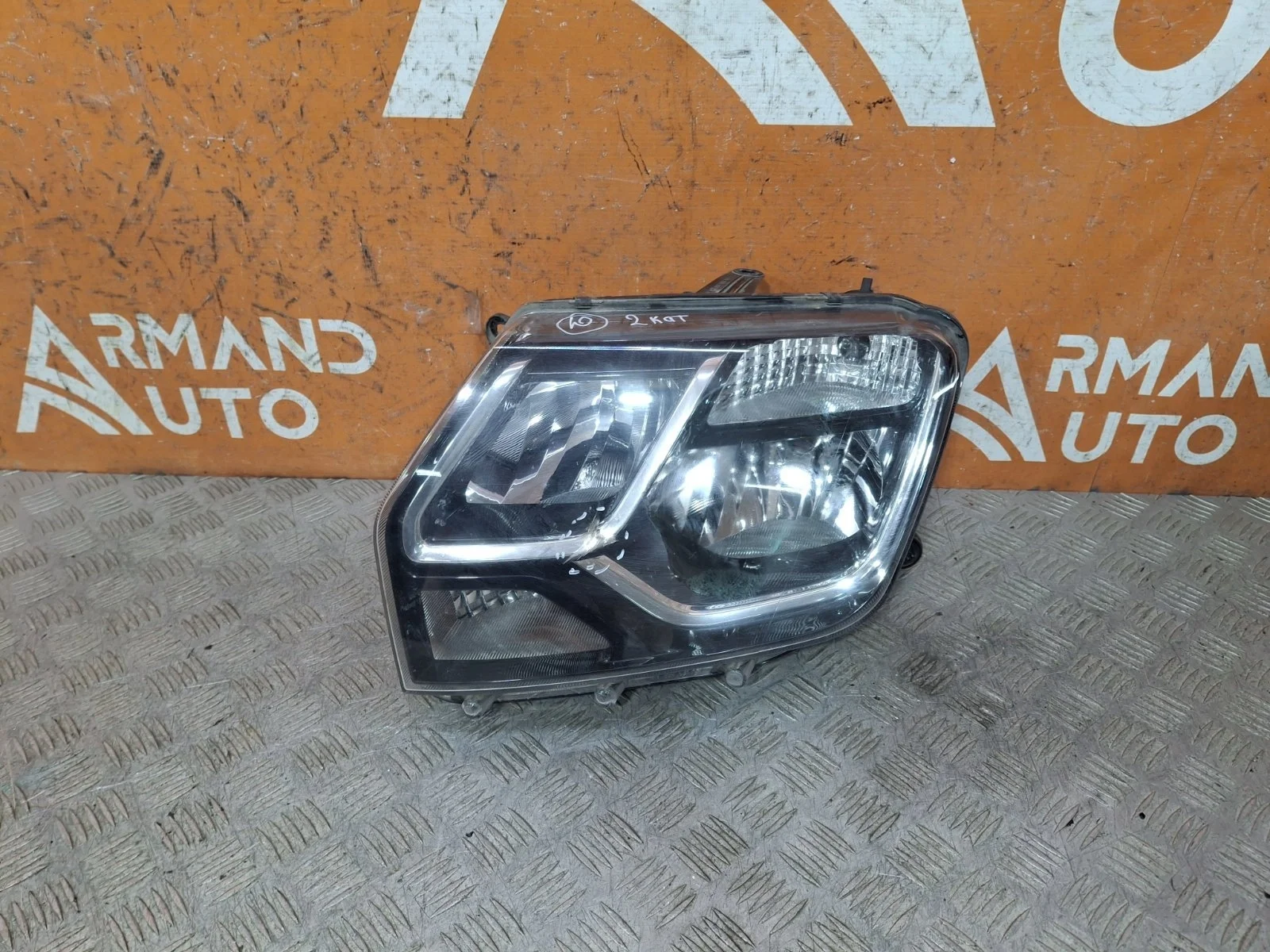 Фара Renault Duster 2015-2021