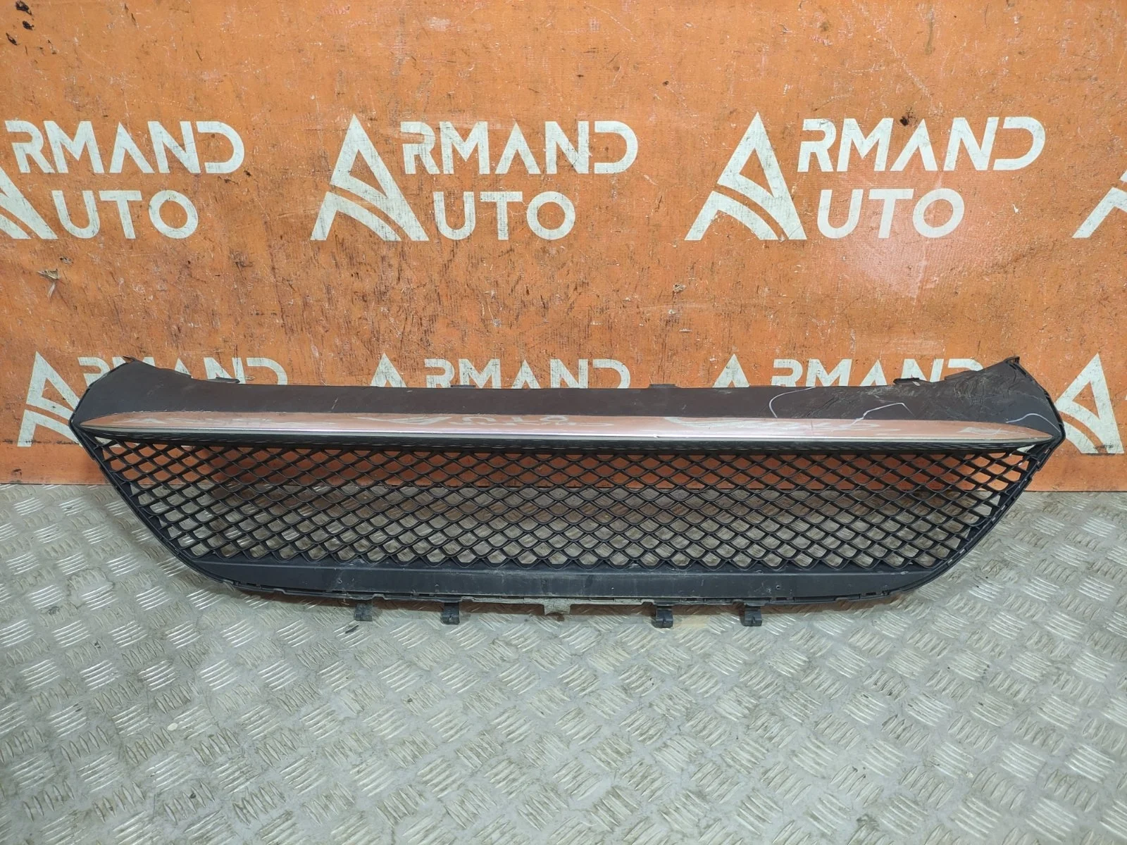 Решетка бампера Mercedes V-Class 2014-нв W447