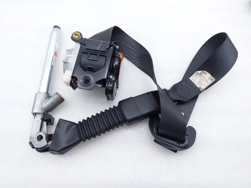 Ремень безопасности пиропатроном Nissan Qashqai 2014 J11