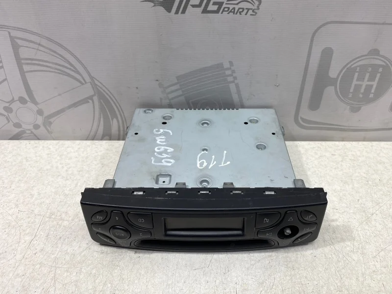 Магнитола Mercedes-benz Vito 2005 W639