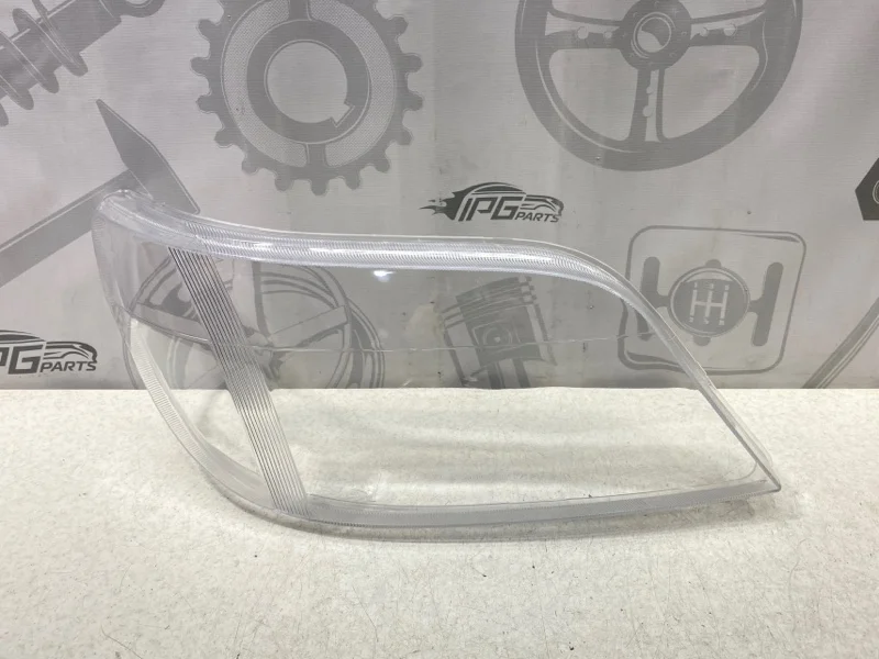 Стекло фары правое Mercedes-benz Sprinter Classic W909