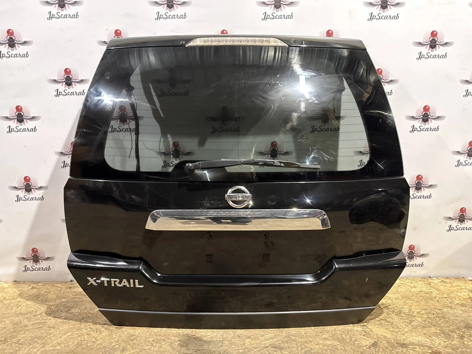 Крышка багажника Nissan X-Trail T31