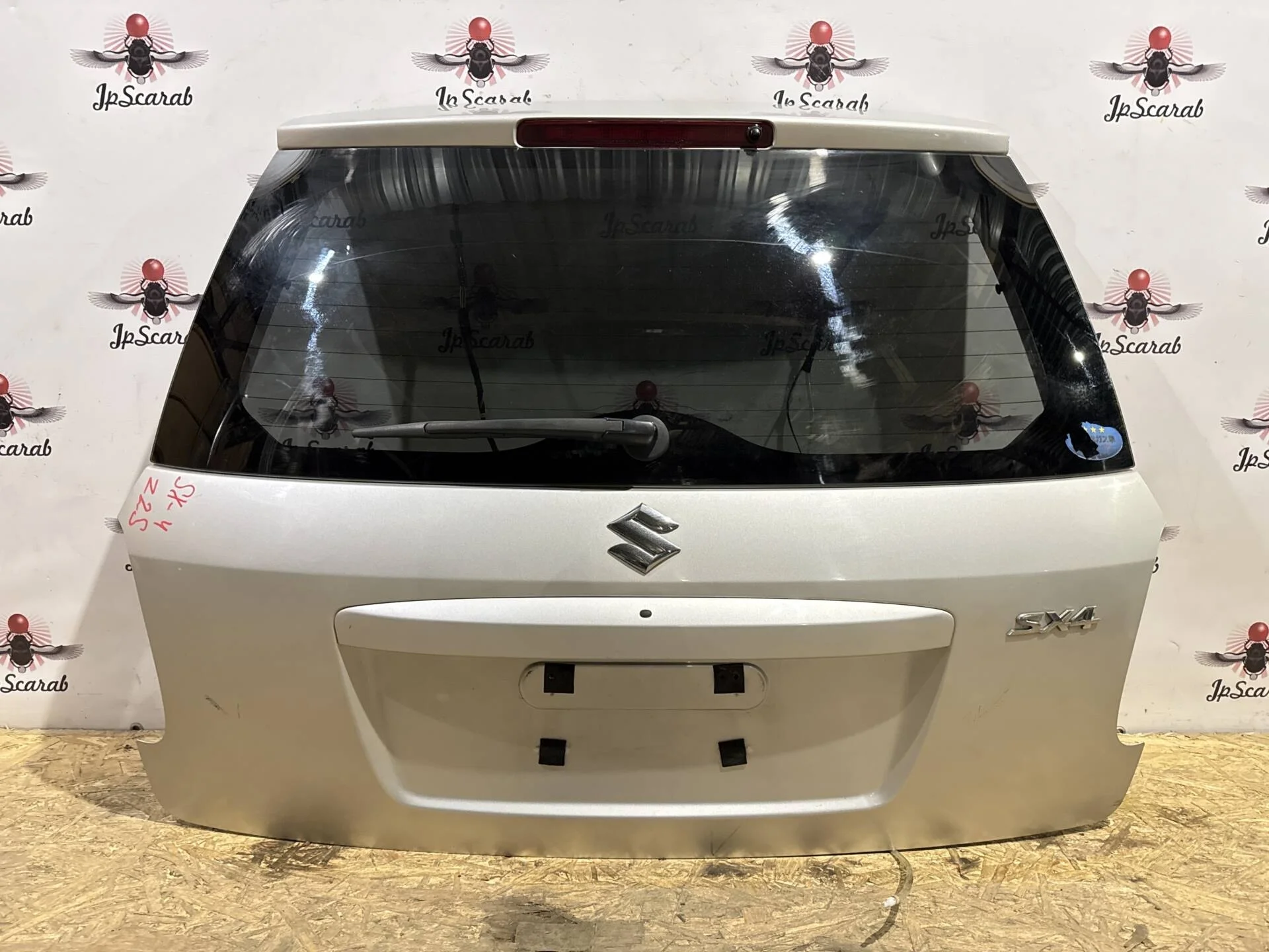 Крышка багажника Suzuki SX4 YA21S