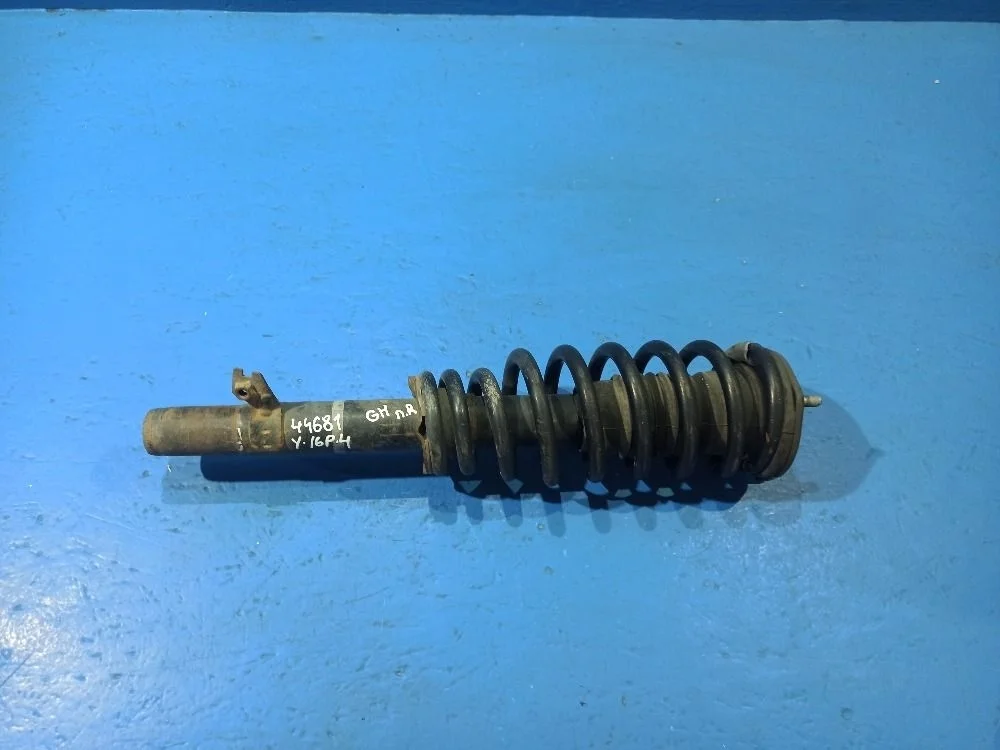 Амортизатор передний правый Mazda 6 GH (2007—2009) б.у