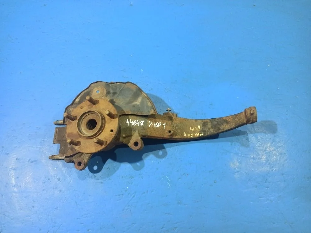 Кулак поворотный передний правый Мазда 6gh б.у