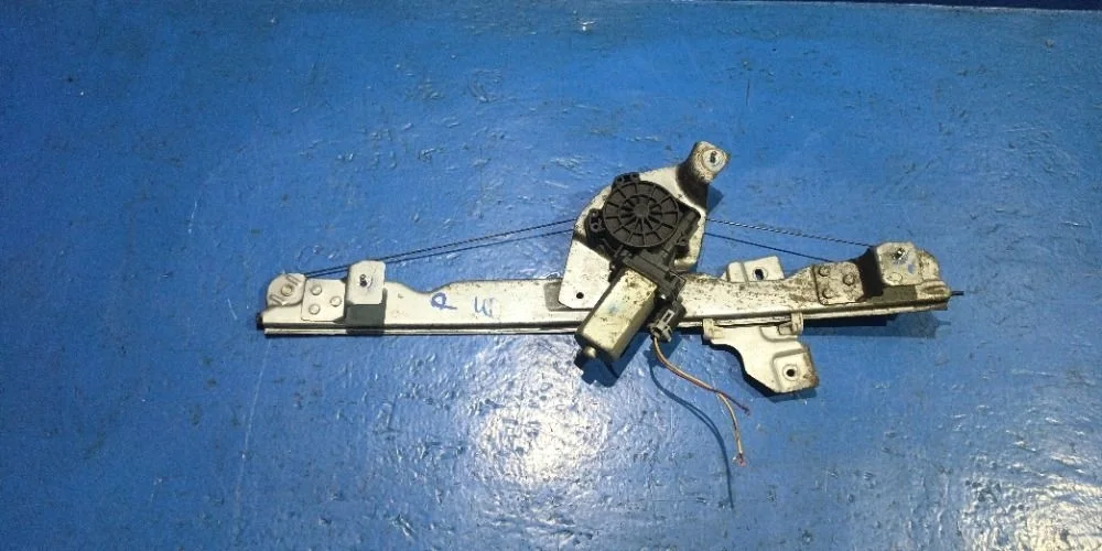 Стеклоподъёмник электр. передний левый Renault Sandero I (2009—2014) б.у