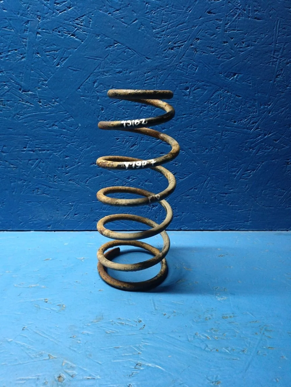 Пружина задняя Киа рио 1 Kia RIO 1 б.у