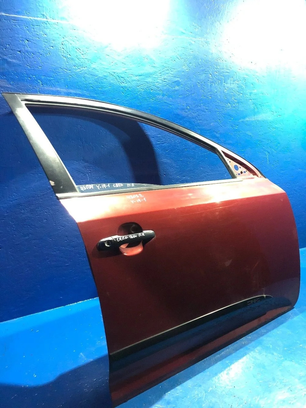 Дверь передняя правая KIA Ceed ED б.у