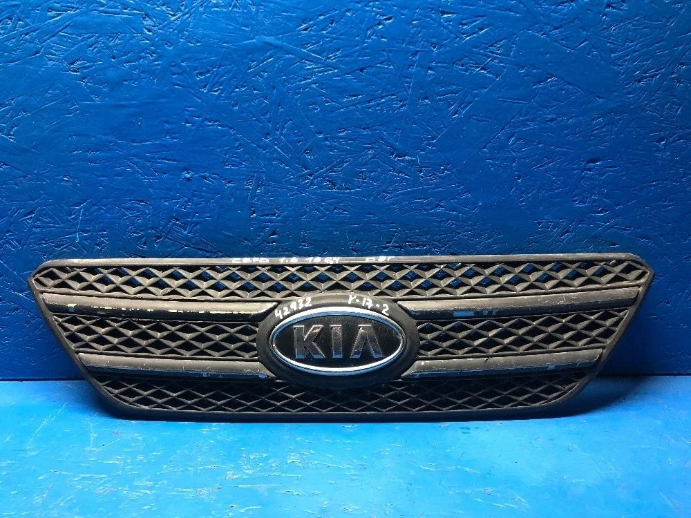 Решетка радиатора Kia Ceed ED (2006—2010) б.у