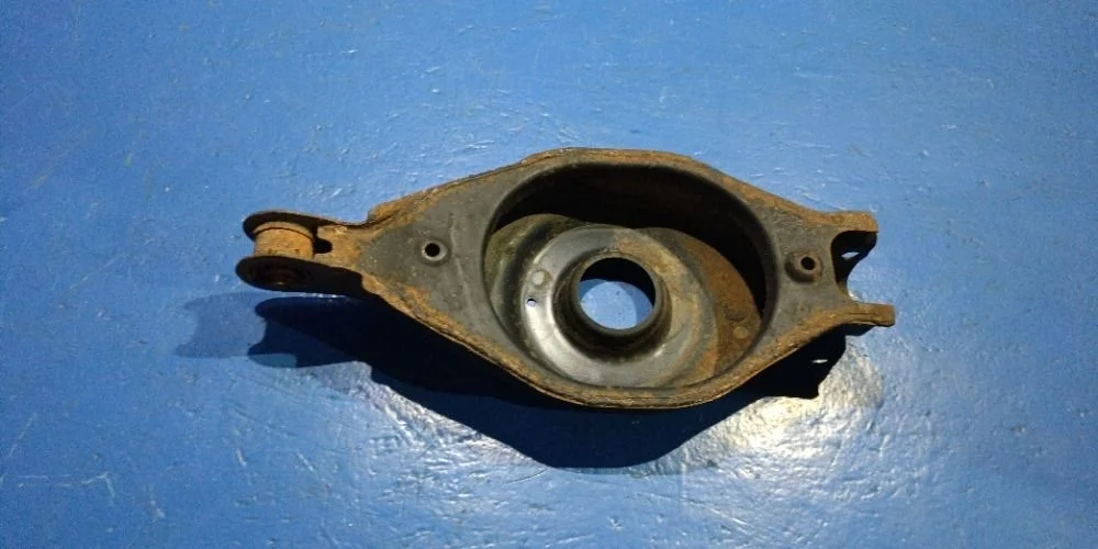 Рычаг задний L=R Nissan Pathfinder III (2004—2010) б.у