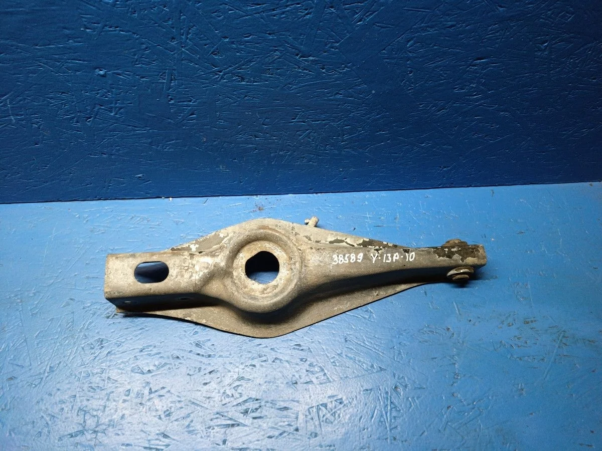 Рычаг задний L=R Peugeot 406 I (1995—2003) б.у