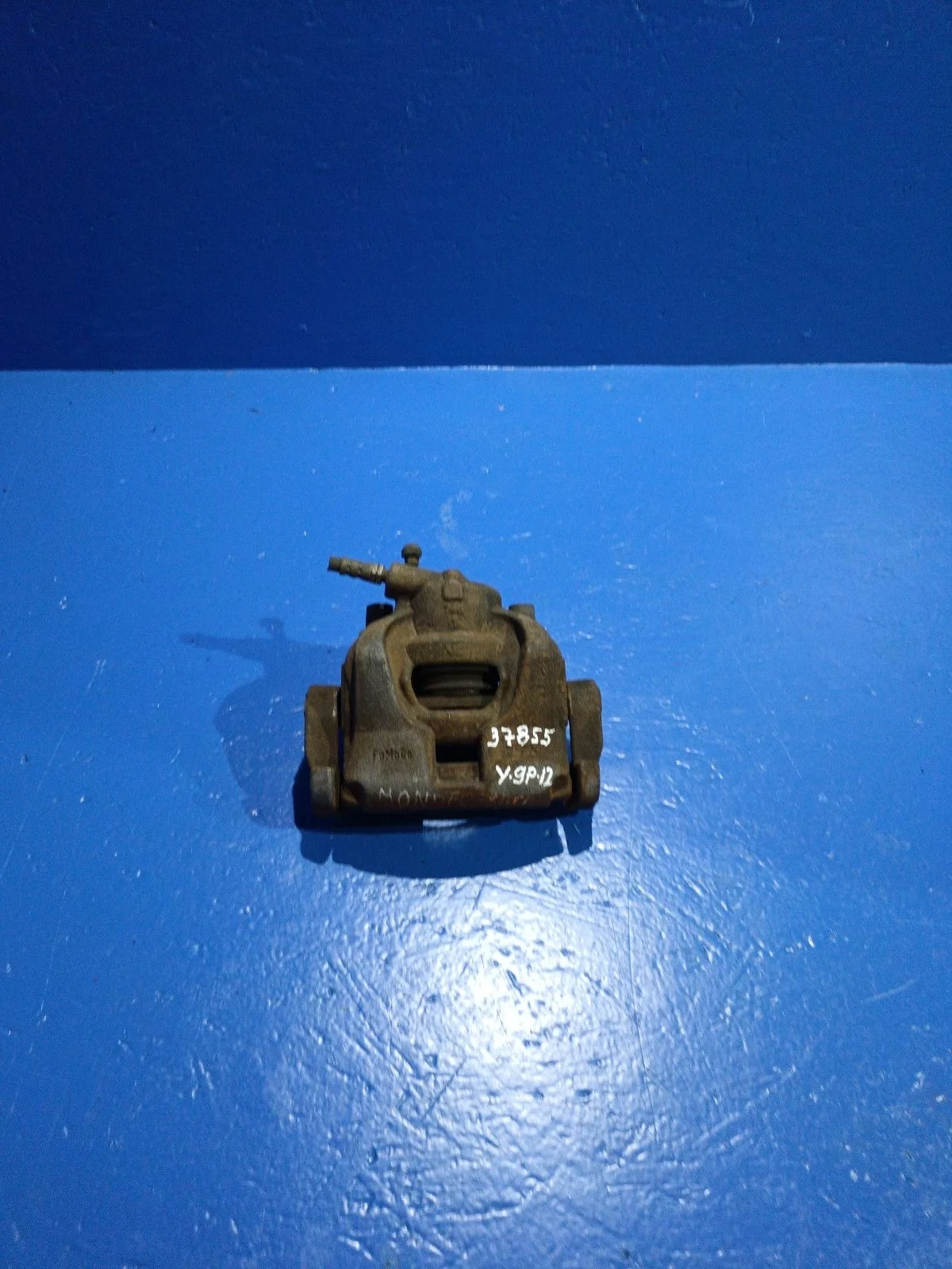 Суппорт тормозной передний правый Ford Mondeo IV (2006—2010) б.у