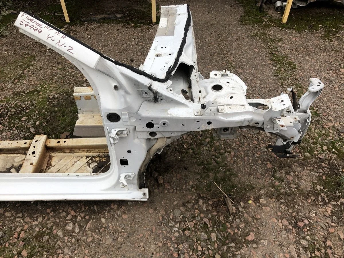 Лонжерон передний правый (четверть) Renault Fluence I (2009—2013) б.у