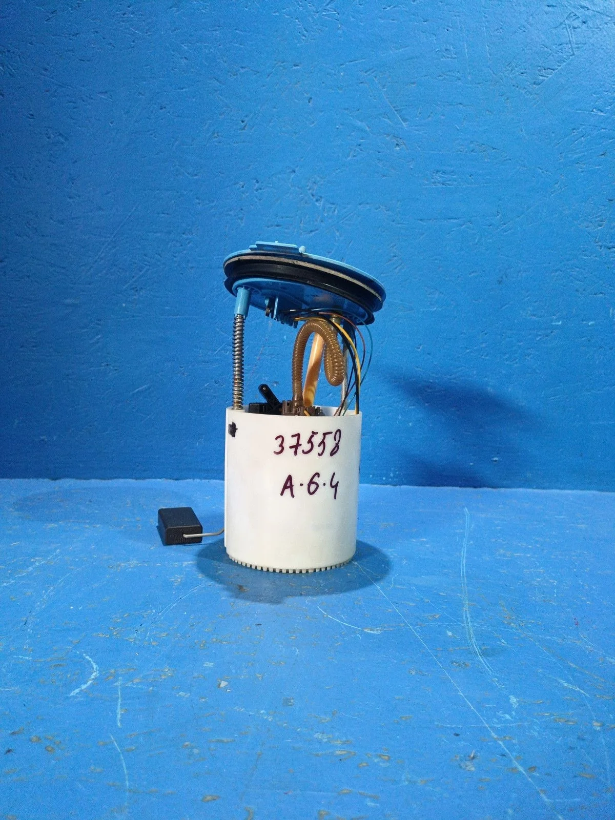 Датчик уровня топлива Skoda Octavia II (2004—2009) б.у