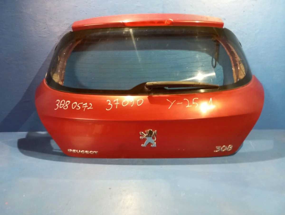 Дверь багажника со стеклом Peugeot 308 I (2007—2011) б.у