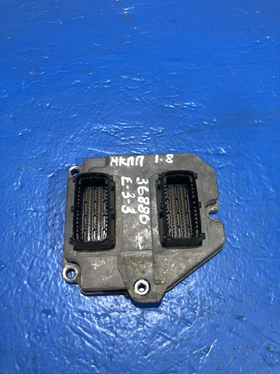 Блок управления двигателем Opel Astra GTC H (2004—2007) б.у