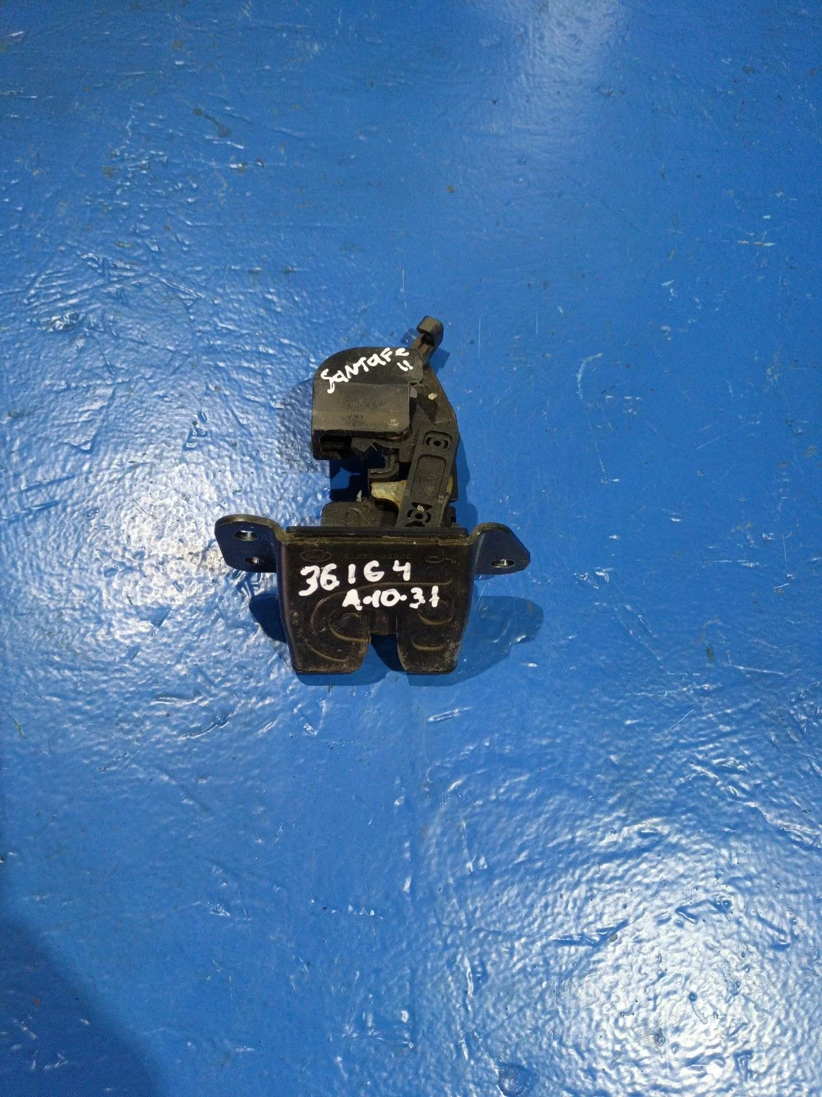 Замок багажника Hyundai Santa Fe II (2005—2010) б.у