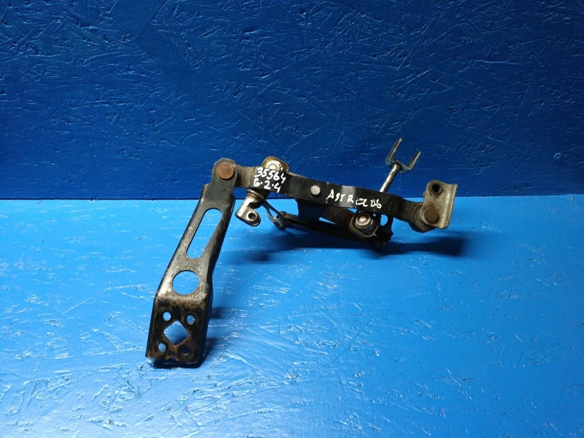 Механизм выбора передач (вертолёт) Opel Astra H (2004—2007) б.у