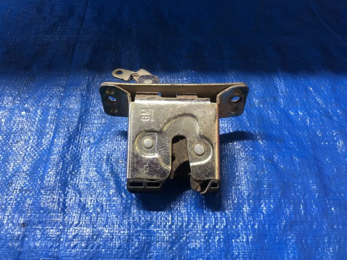 Замок багажника Opel Corsa C (2000—2003) б.у